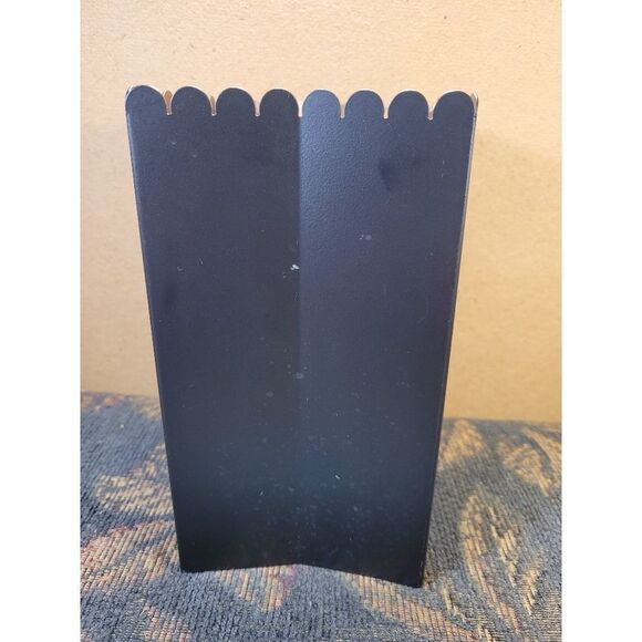 Spider Metal Luminary  - Picture 4 of 9